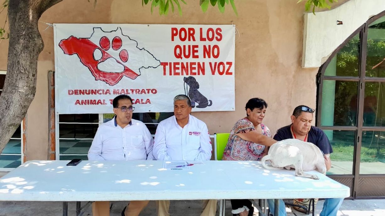 Firma Adán Pimentel ‘Agenda Animalista’; candidato del PAC a la alcaldía de Tlaxcala impulsará acciones en la materia